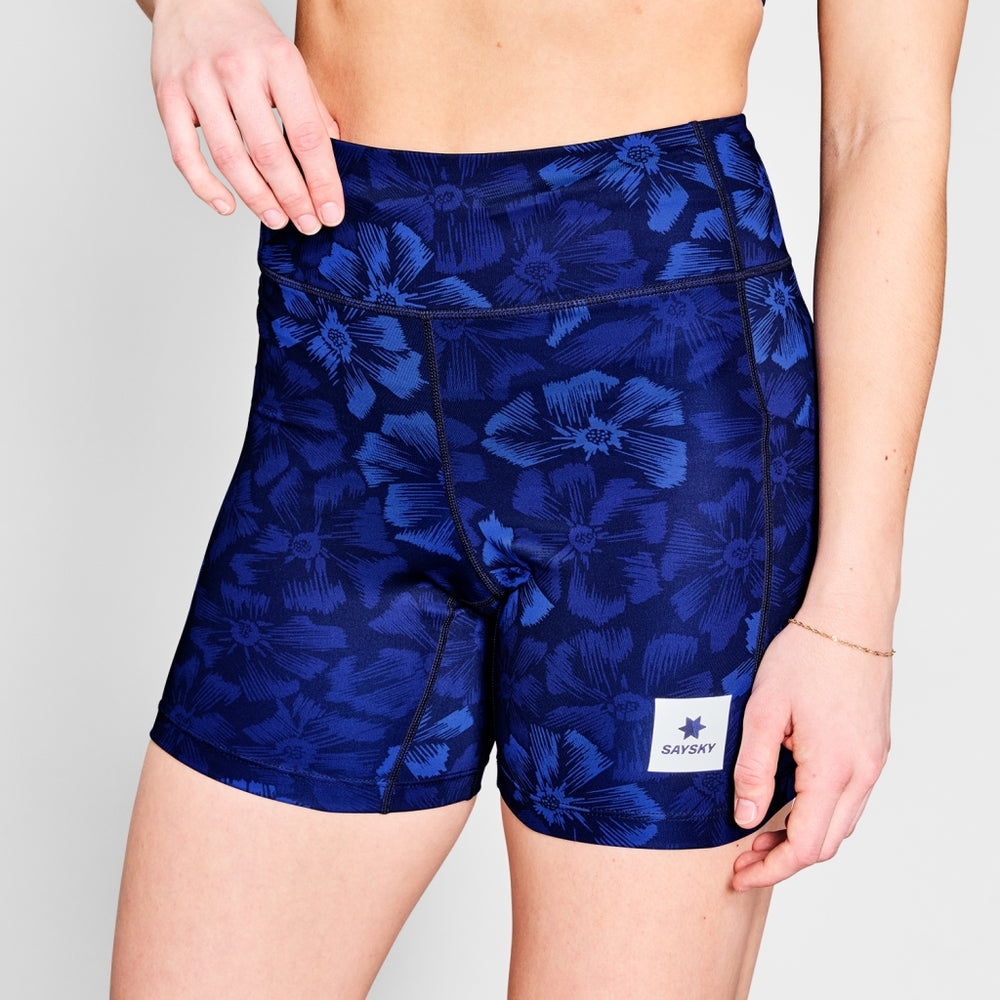 さつきleinwande/Boa Hand Knitted Shorts 78639779b_b_04_215.jpg